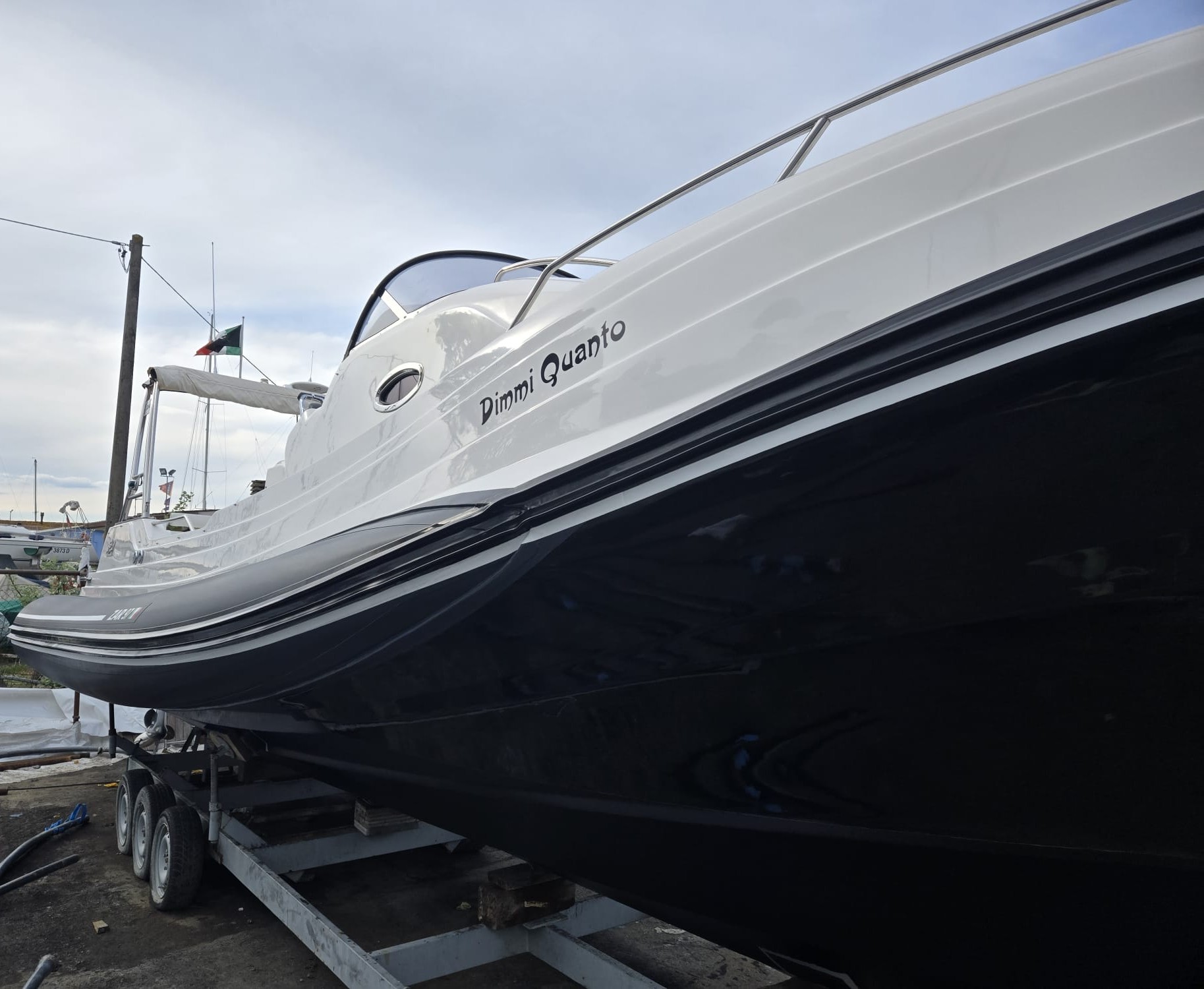 Zar 97 Skydeck + 2x300hp Yamaha (tutto 2010)<br><a href=dettaglio.aspx?Id=363 >VAI ALLA SCHEDA</a>